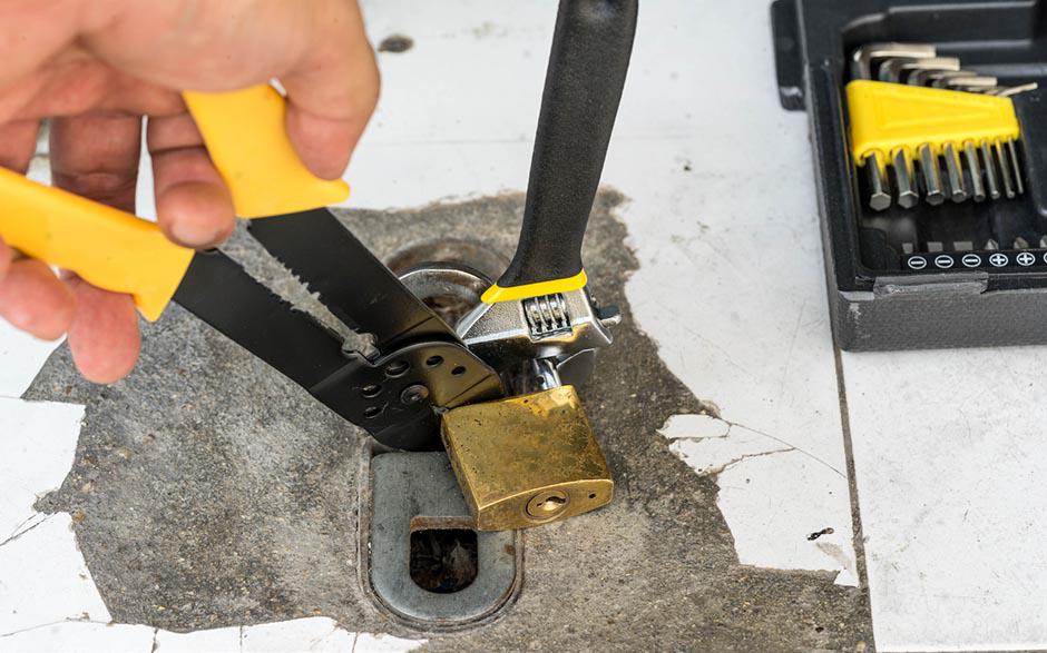  changer une serrure de porte Paris 5